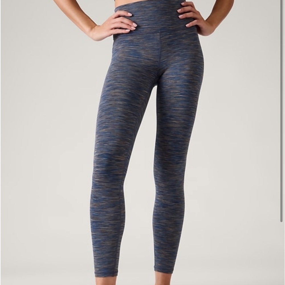 Athleta Transcend Textured 7/8 Tight